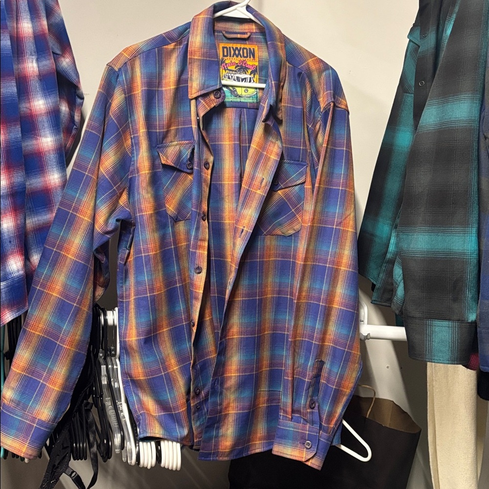 Dixxon XL Main Street Flannel
New never worn